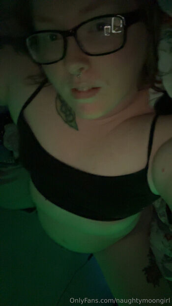 naughtymoongirl