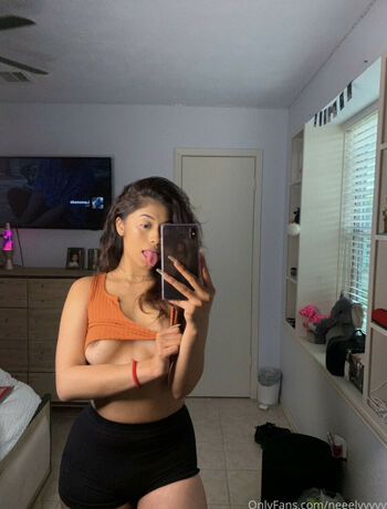 Nelymamiii