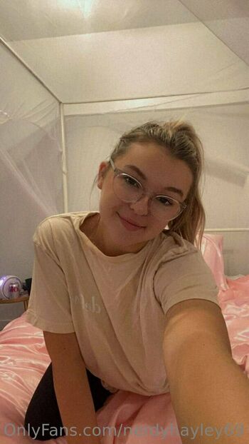 nerdyhayley69