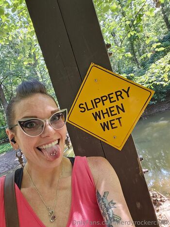nerdyrockerchick