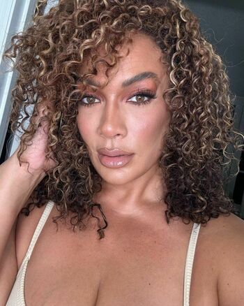 Nia Jax