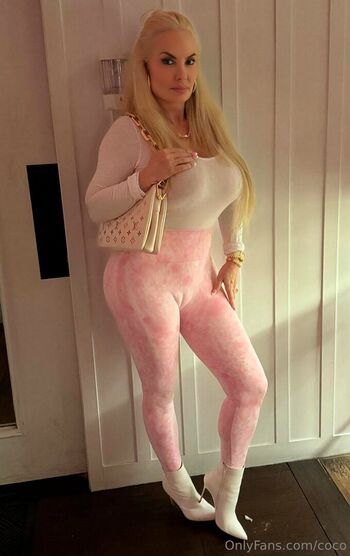 Nicole 