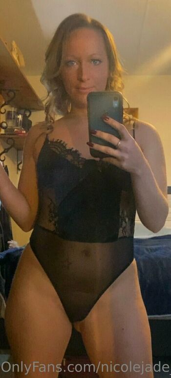 nicolejade_4u