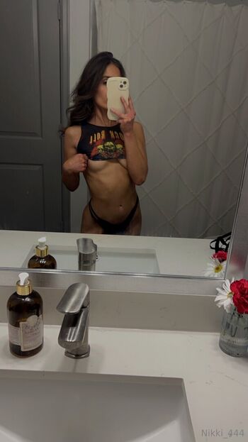 Nikki_444