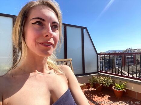 nikki_gia_vip