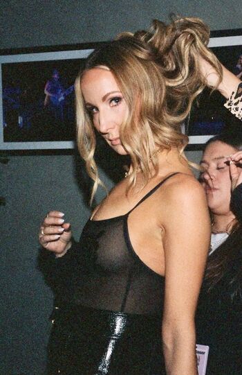 Nikki Glaser