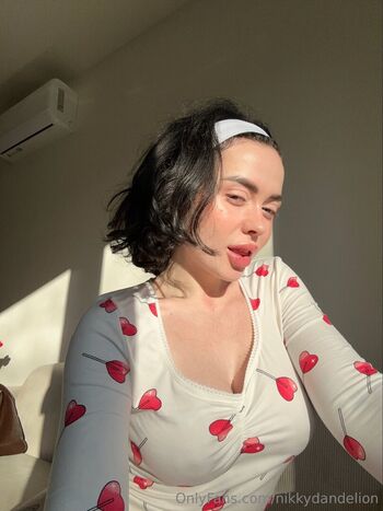 NikkyDandelion