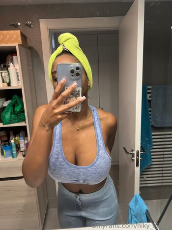 niky_nikole