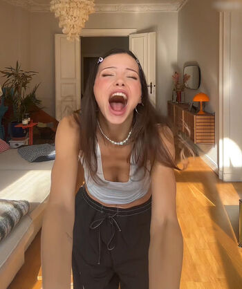 Nina Chuba