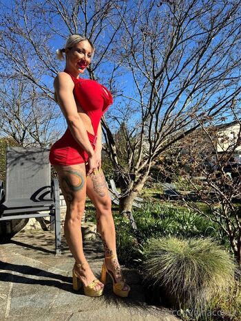 Nina Coxxx