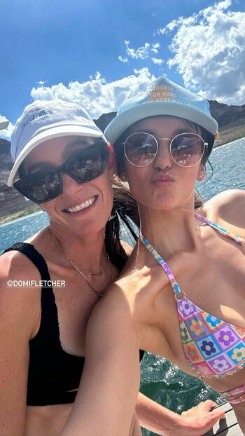 Nina Dobrev