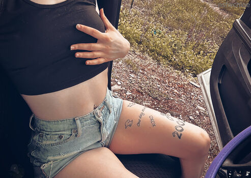 nsfw-chloe
