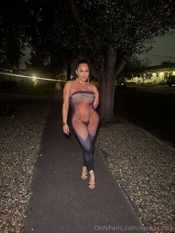 officialrosaacosta