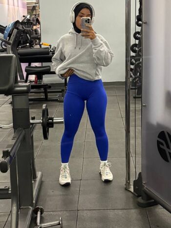 Okyyoliviaa