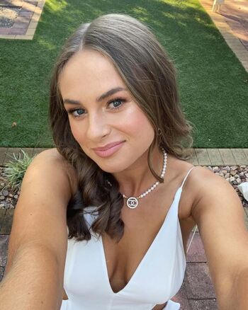 Olivia Steel