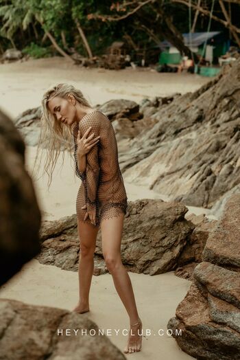 Olya Lelay