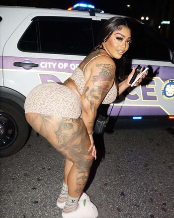Only1_lexx