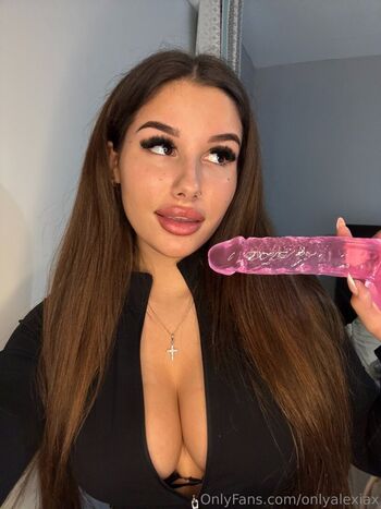 onlyalexiax