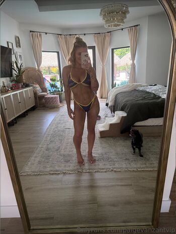 Paige Vanzant