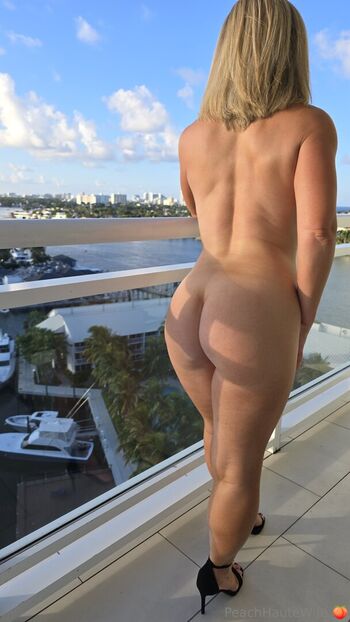 peachhautewife