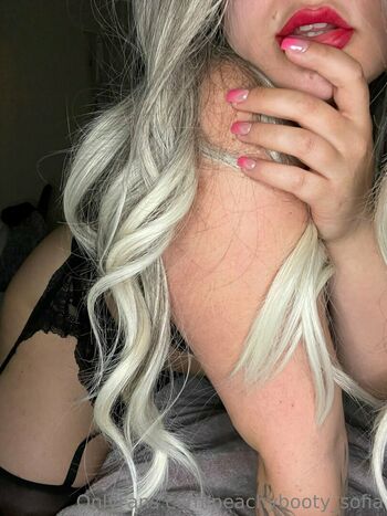 peachybooty_sofia