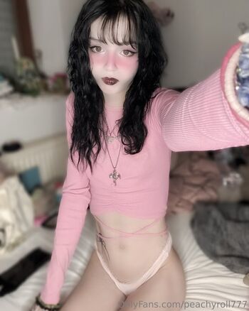 peachyroll777