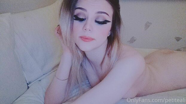 PetiteAli