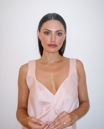 Phoebe Tonkin