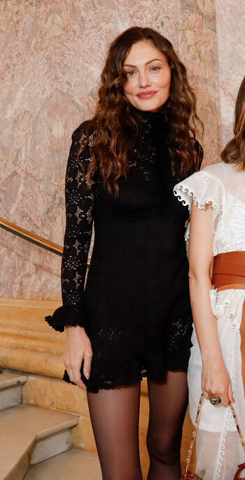 Phoebe Tonkin