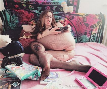 pinkparanoiafree