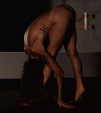 Pole.yogi