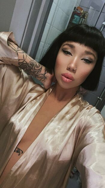 polina_molly