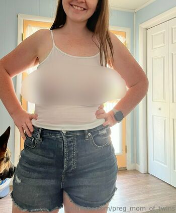 preg_mom_of_twins