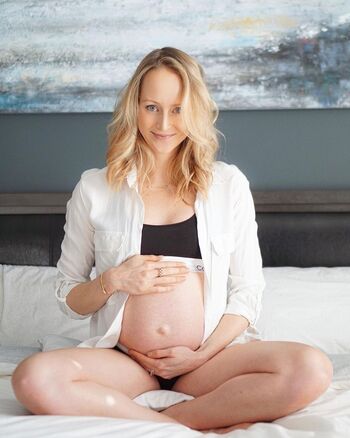 Pregnant Celebs