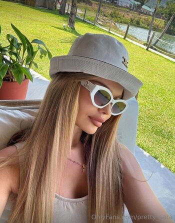 pretty_sara