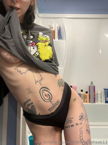 prettylittlefreak13