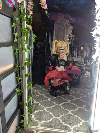 prettypineapplegurl