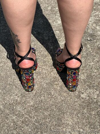 prettyyheelz