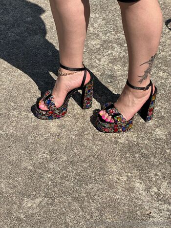 prettyyheelz