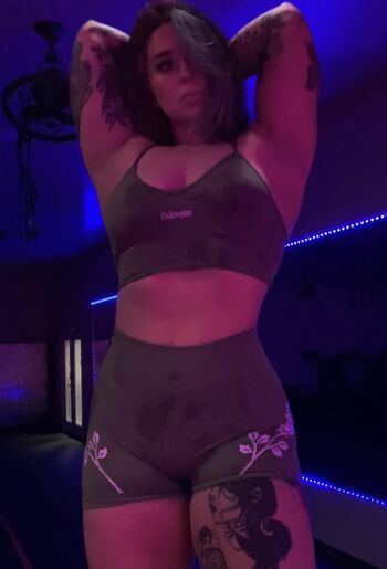 Professionalweakgirl