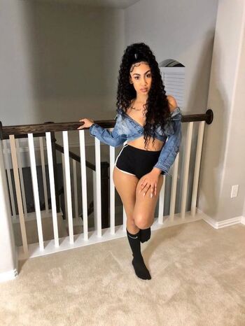 Queennaija
