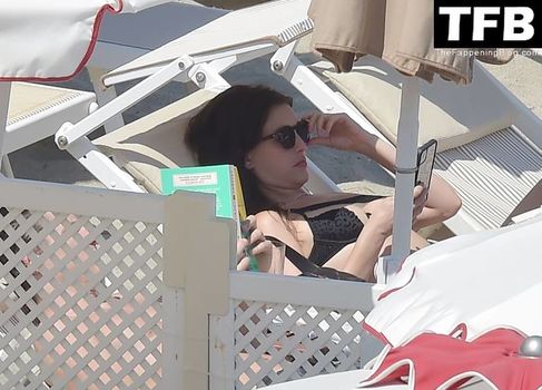 Rainey Qualley