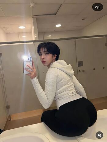 Full leaked Ray ly private onlyfans photo