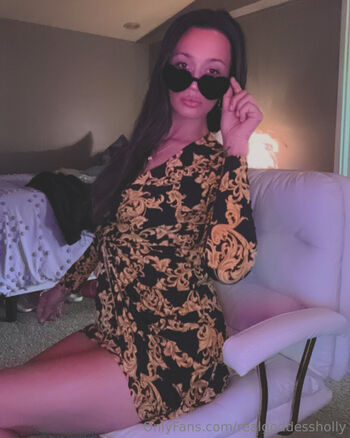 realgoddessholly