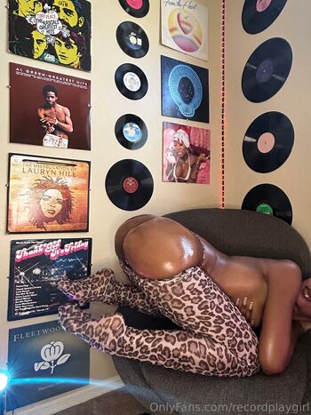 recordplaygirl