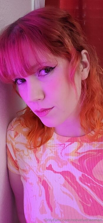 redvelvetwoman