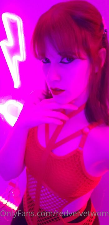 redvelvetwoman