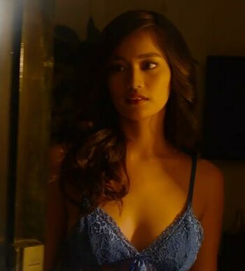 Rhen Escano