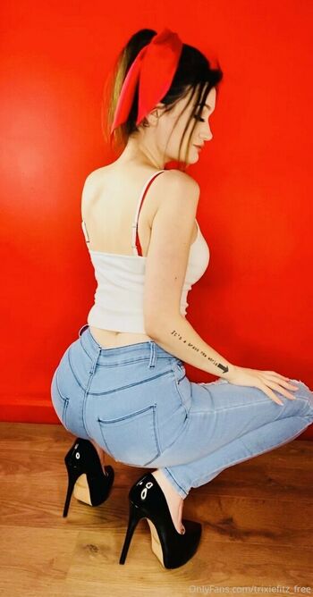 rhiannonclare_free