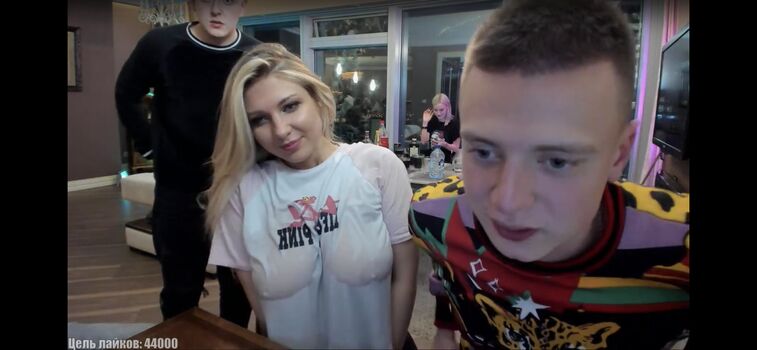 roksi_boss